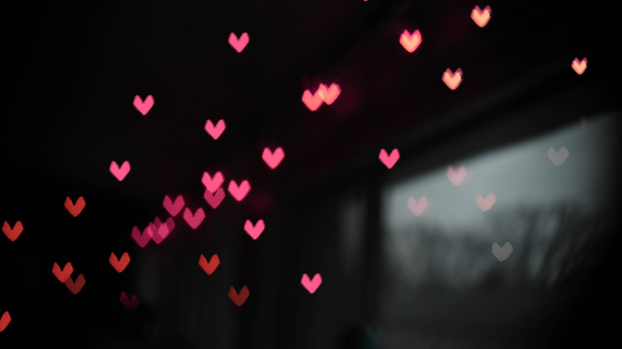 男女之间什么是最亲密的关系,男女之间谈恋爱要有亲密关系