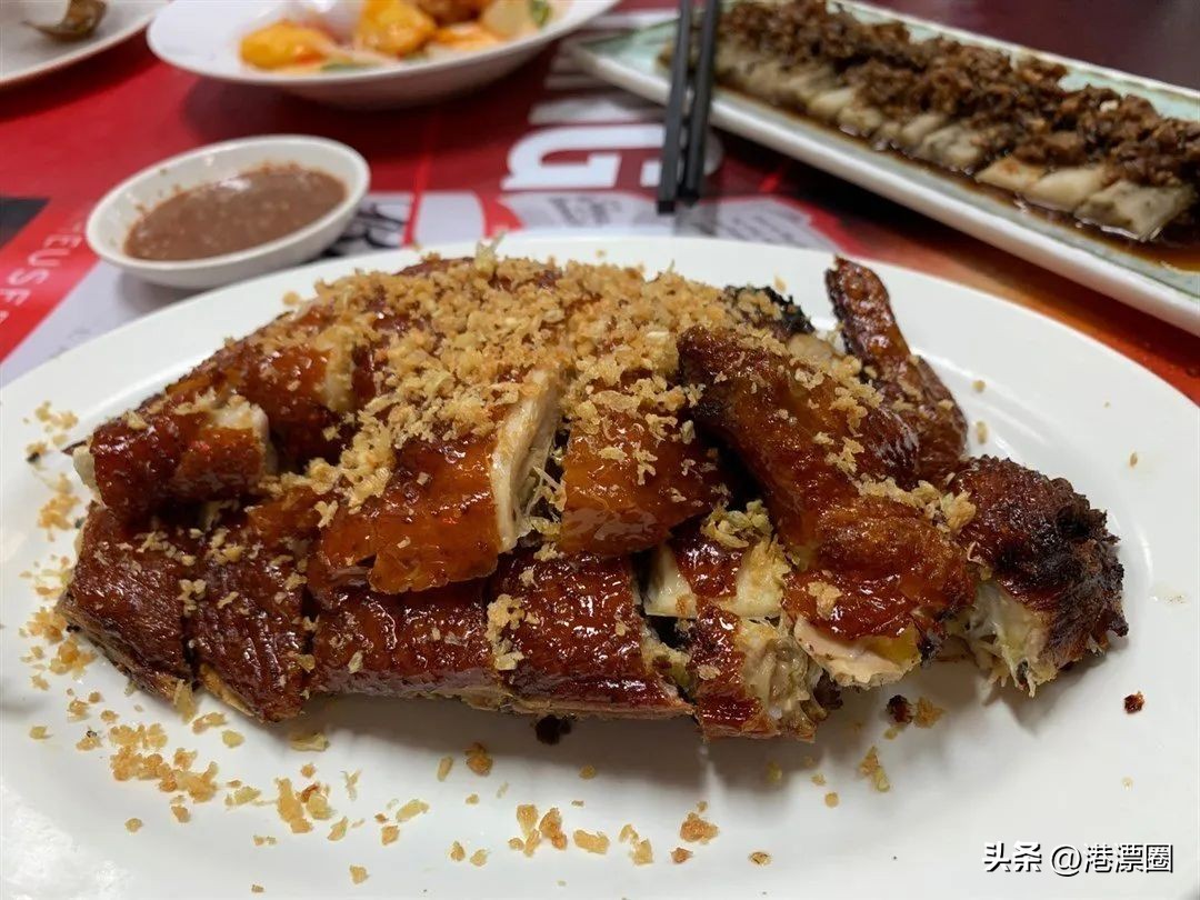 一家店铺宣布关门整条街,一家店突然停业了