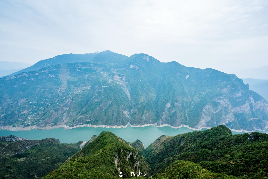 重庆有巫山这个地方吗,湖北和重庆交界的地方巫山