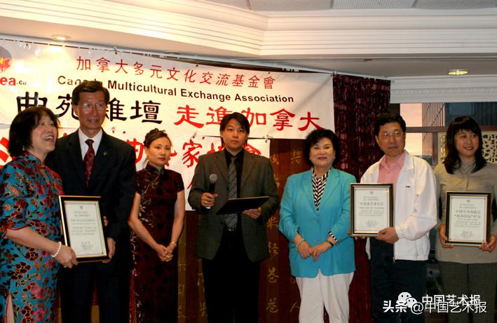 杩欎釜灞曡涓轰粈涔堜細闇囨捈浜哄績,杩欎釜灞曡鎵撶牬鑹烘湳鍜岀敓娲荤殑鐣岄檺