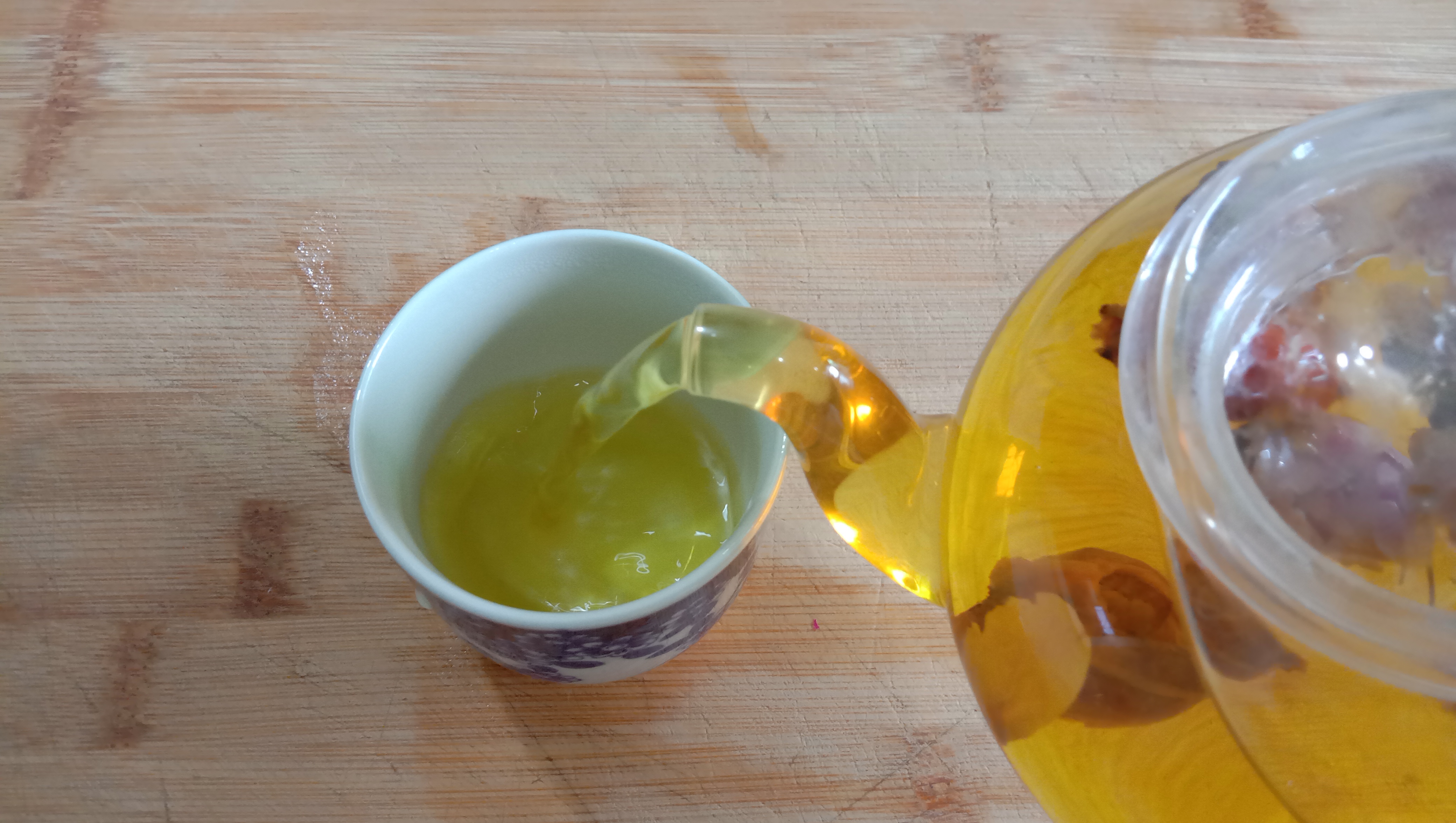 体内火旺喝什么花茶,阴虚火旺喝玫瑰花水