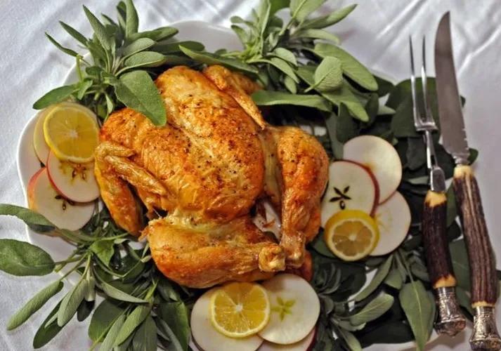 美国菜汉堡,吃炸鸡汉堡和薯条美国