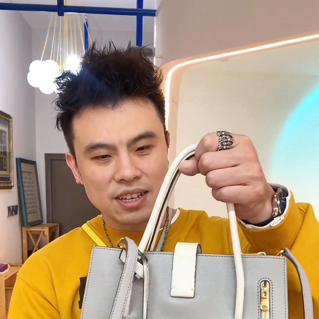 大牌包包大容量推荐,大牌包包大容量入门推荐