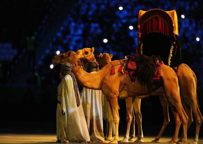 迪拜最漂亮公主长大后,迪拜最美公主戴黄金