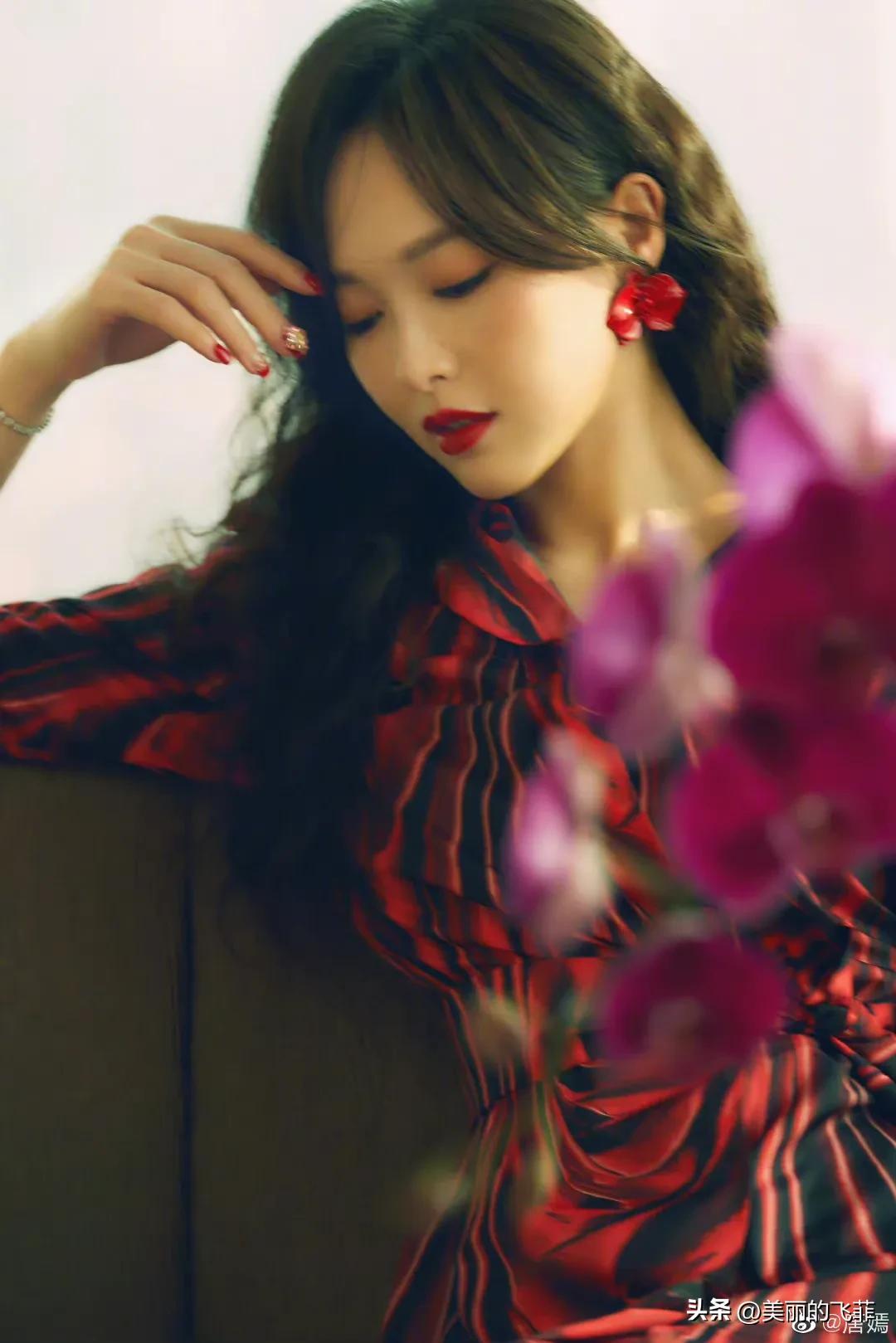 唐嫣：性感而又迷人