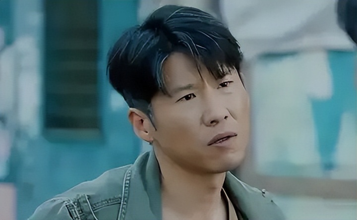 演员王骁与王馥荔,演员王骁是王馥荔的亲生儿子吗