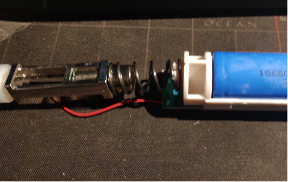 磁悬浮电动牙刷优缺点,电动牙刷和普通牙刷哪个危害大