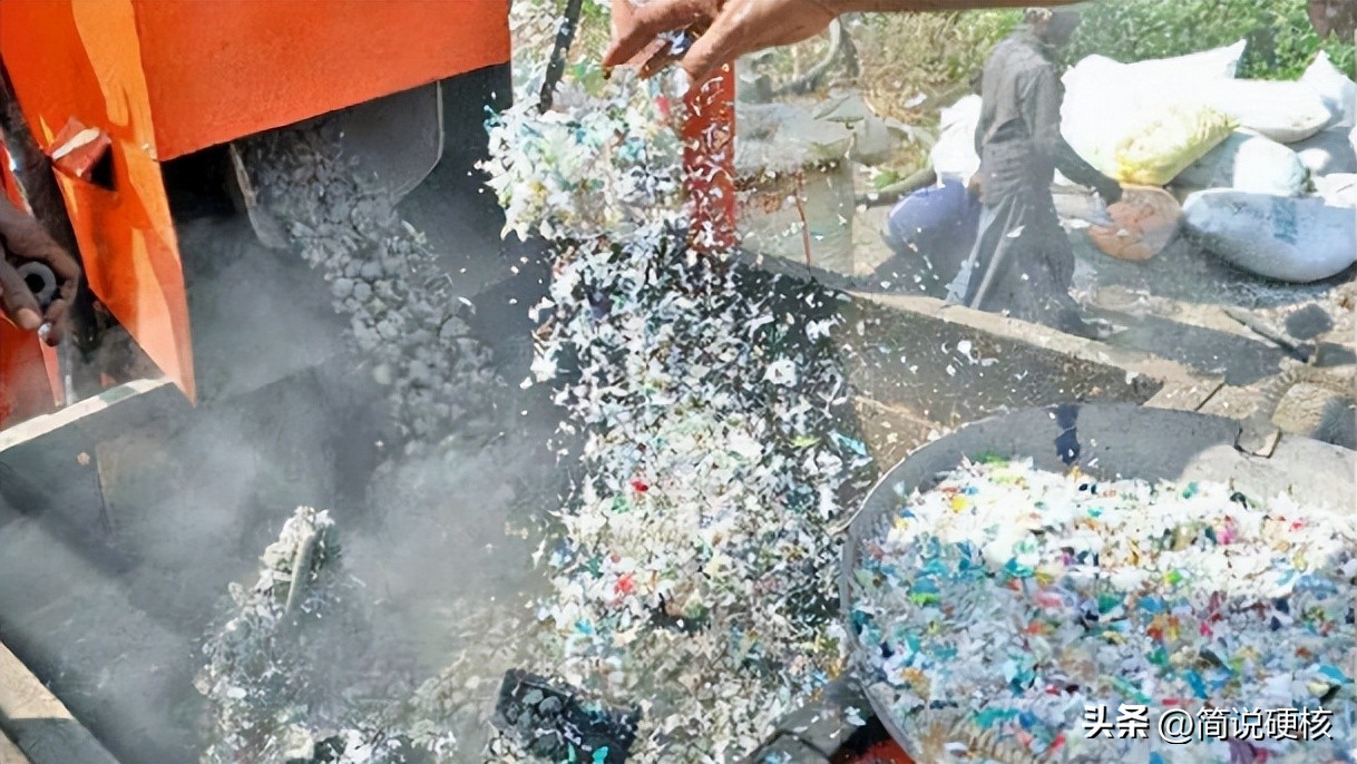 印度塑料垃圾造公路,印度用垃圾修路