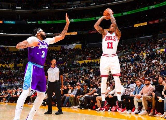 2k官方库里三分能力值高达99,库里生涯2k能力值