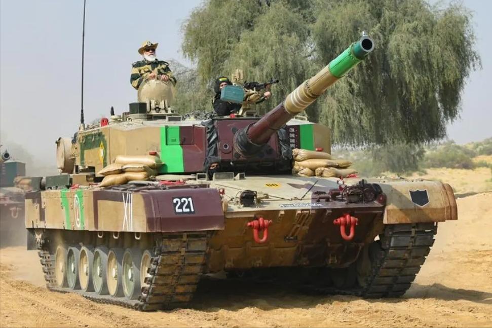 1美元买航母被坑30亿！印度沦为全世界笑柄，他们到底有多奇葩？