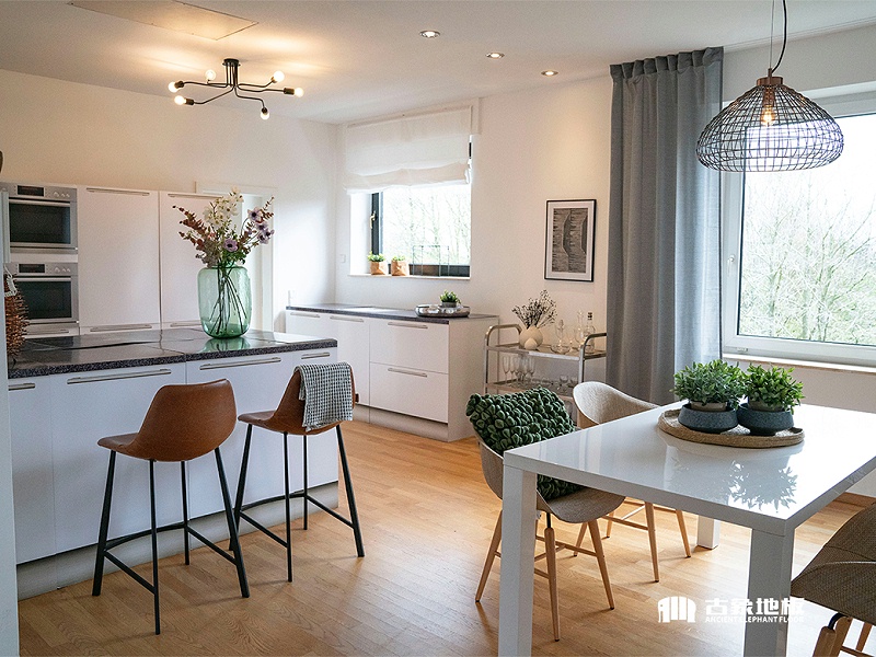 原木色铺什么地板,小卧室铺原木色地板好吗