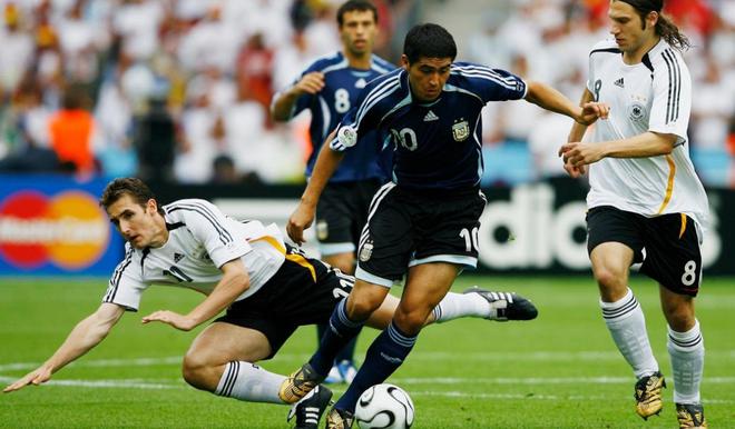 阿根廷历史十大球星的图片,阿根廷历史前十巨星