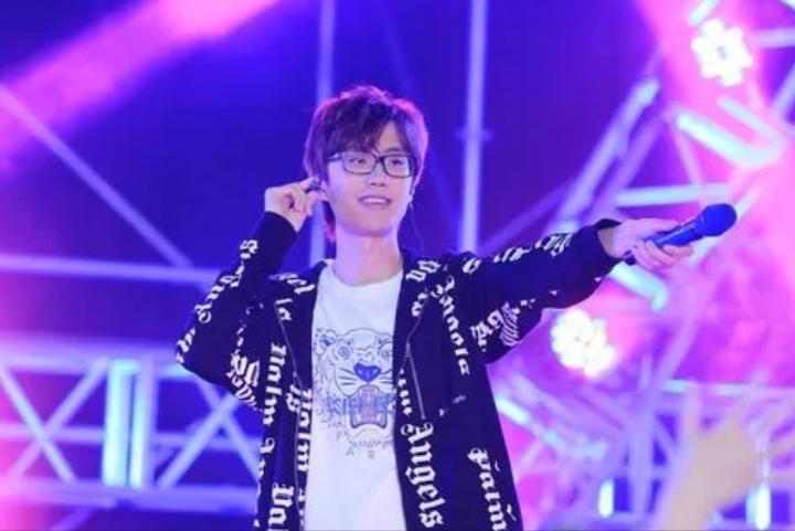 曾经的网络音乐三巨头许嵩,许嵩四大巨头歌曲