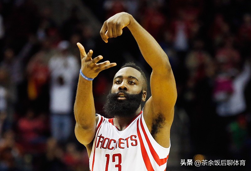 约基奇五秒背身违例,掘金24秒违例