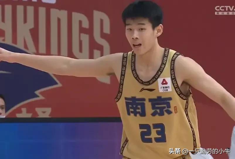 同曦男篮西热是球员还是教练,西热vs同曦视频