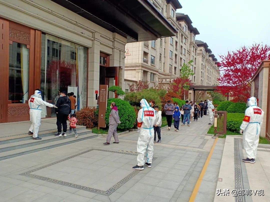 閭兏鎶楃柅鑻遍泟鐓х墖,閭兏鐤儏娴锋姤