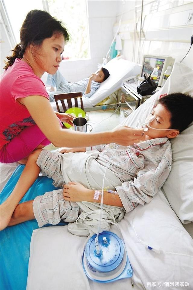 七个月大的宝宝太臭了怎么办,六个月宝宝身体恶臭味