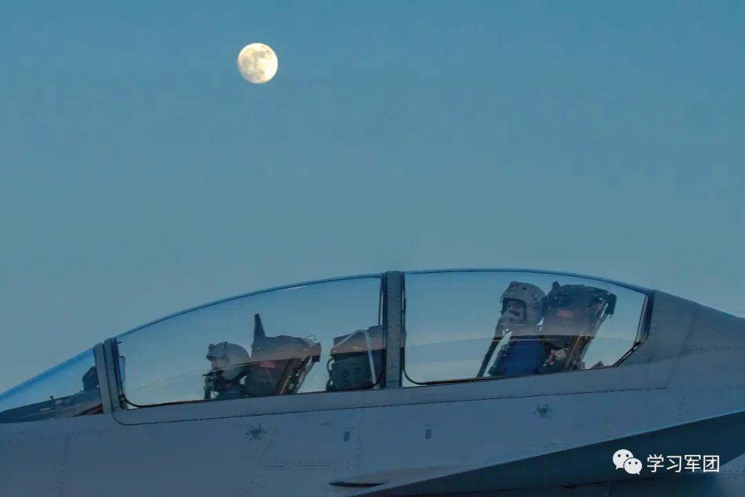 月下大片，专属定制