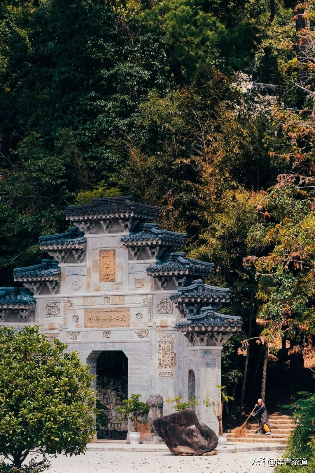 “自古名寺出名茶”，什么样的茶才能称为禅茶呢？