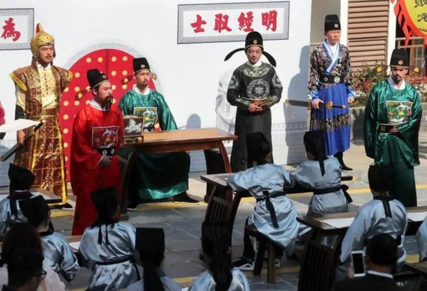 高考、公考、职考，考试到底该拜哪个神？