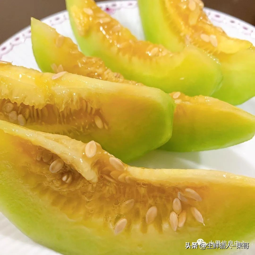 黄金蜜瓜网纹瓜和哈密瓜哪个好,羊角蜜就像哈密瓜和香瓜的结合