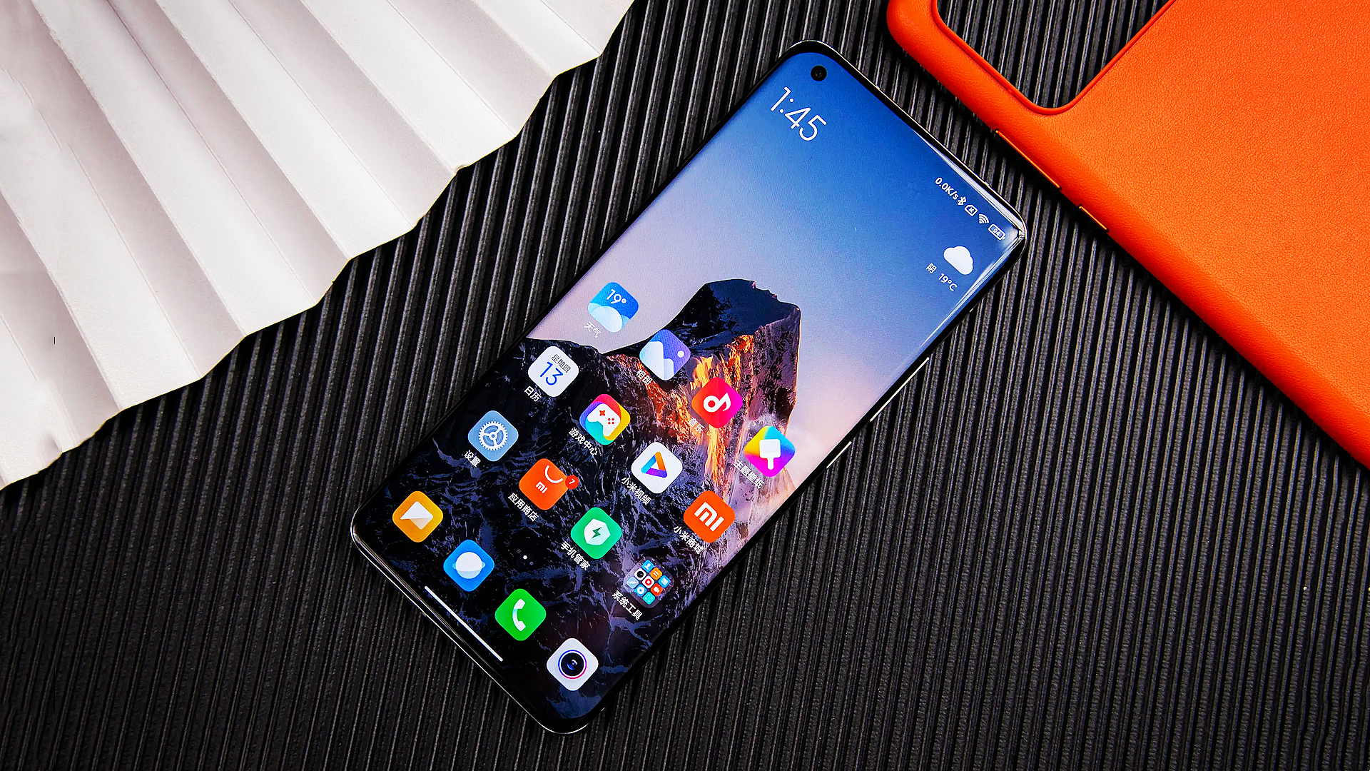 8gb+128gb版售价3199元,降价之后2080现在多少钱