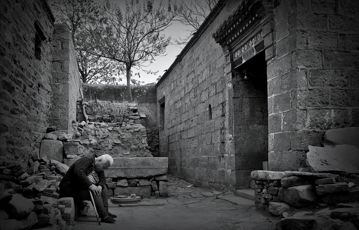 一男子变态性癖，专挑八旬老人下手，村中多名老人遭其玩虐致死