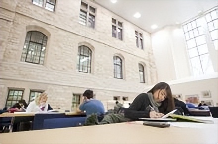 萨斯喀彻温大学介绍,萨斯喀彻温大学