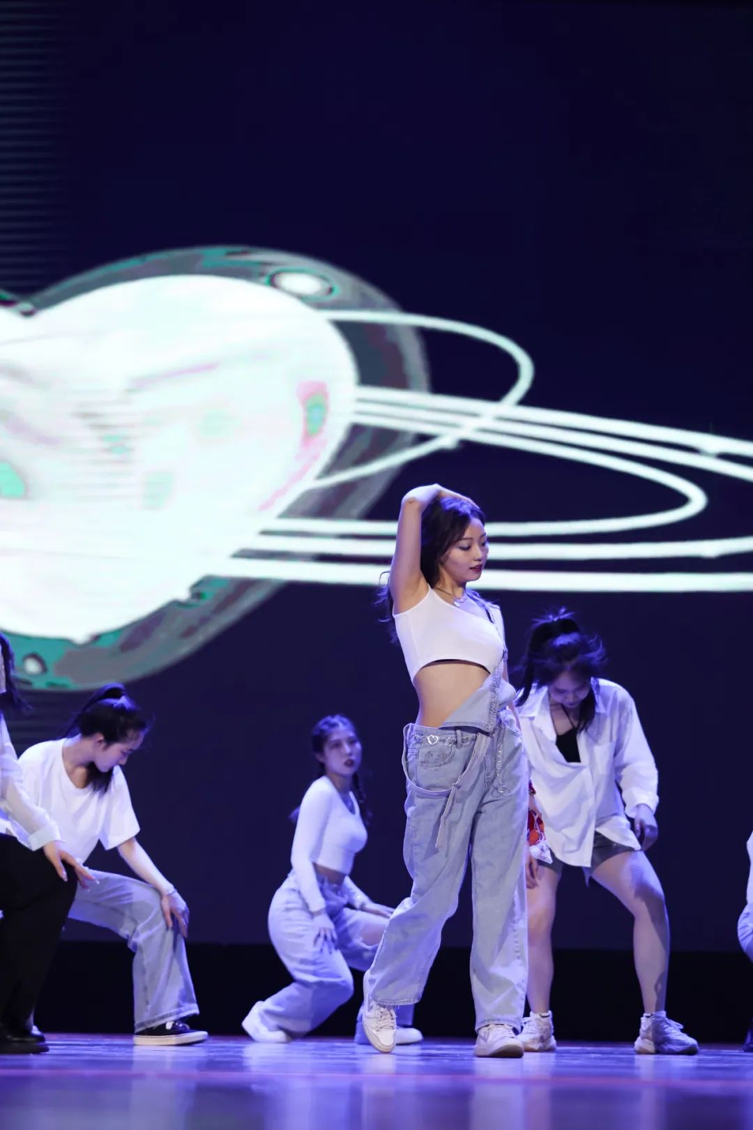 浠婂鑸炲姩,浠婂鑸炶捣鏉ュ箍鍦鸿垶