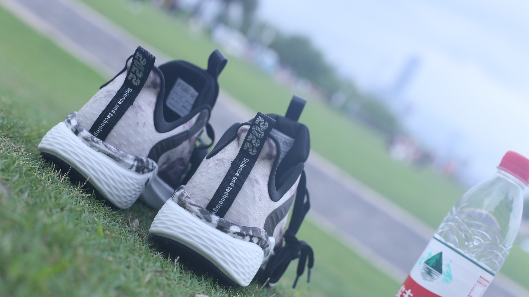 鞋子加智能芯片会有什么体验？坲洛一奥智能跑鞋