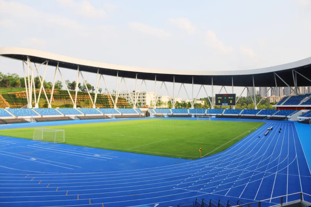 南海体育中心足球场是免费的吗,南海体育中心足球场收费标准