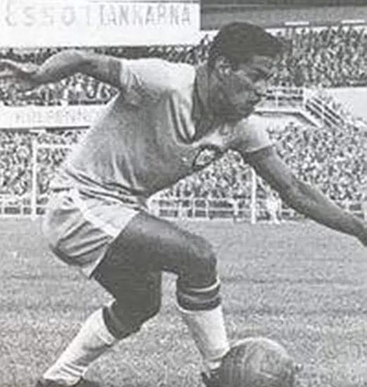 1960年中国足球开始走下坡路，贺龙下令解散国足：到部队整顿作风