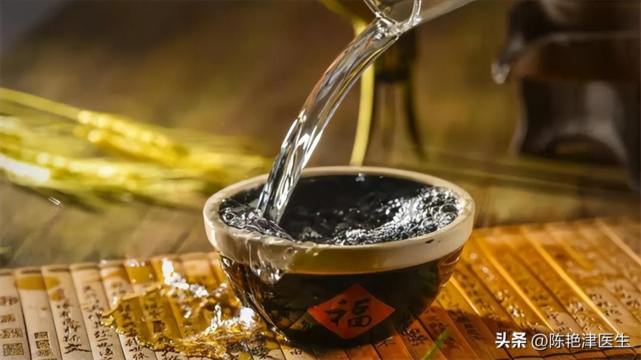 甲硝唑一瓶250ml多少毫克,甲硝唑最少一瓶是多少片