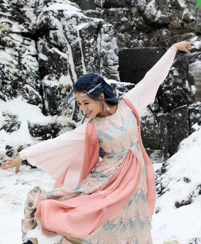 美到窒息的一眼万年,那些一眼万年的女明星角色