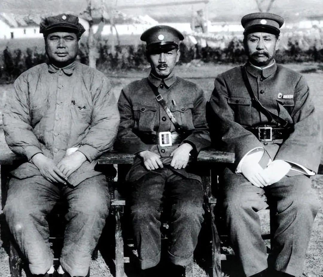 闃庨敗灞卞幓涓栧悗渚嶅崼瀹堝,闃庨敗灞辨櫄骞磋韩杈规湁澶氬皯渚嶅崼