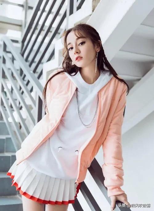 足球宝贝明星身材,足球明星高清写真