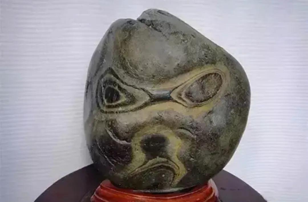 成精的石头蛋,石头成精的过程视频