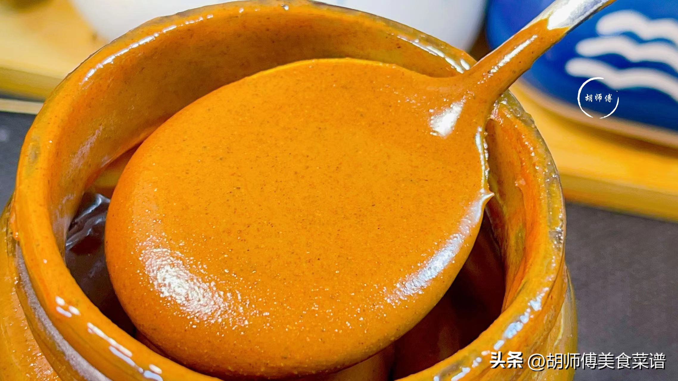 调芝麻酱沿用热油吗,用凉水稀释芝麻酱还是用热水稀释