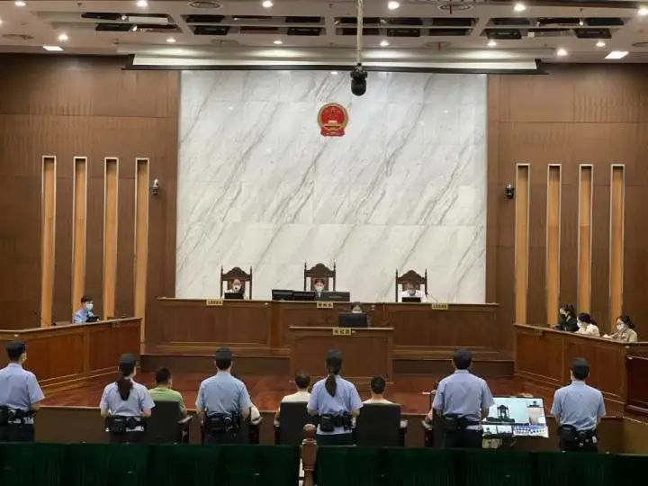 转发亲朋好友避免上当受骗,转发家人朋友防诈骗