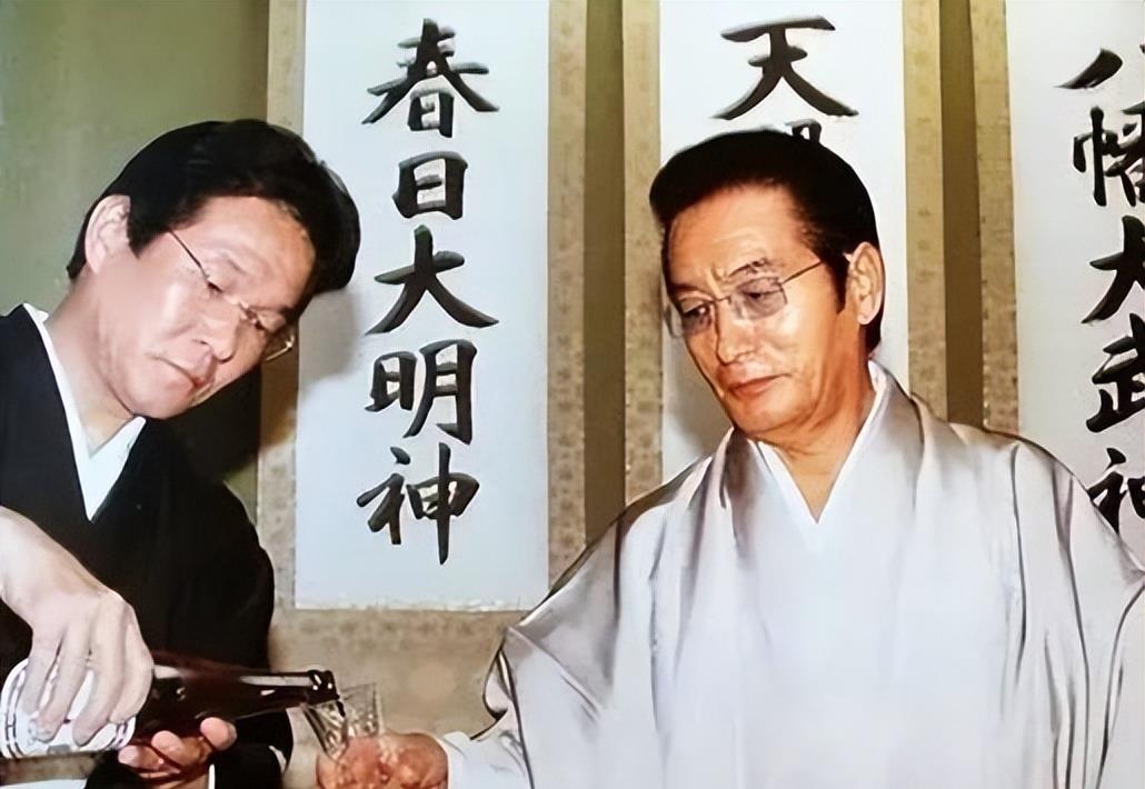 68岁日本黑帮老大不满下身尺寸，手术失败刺杀女护士，后来怎样了