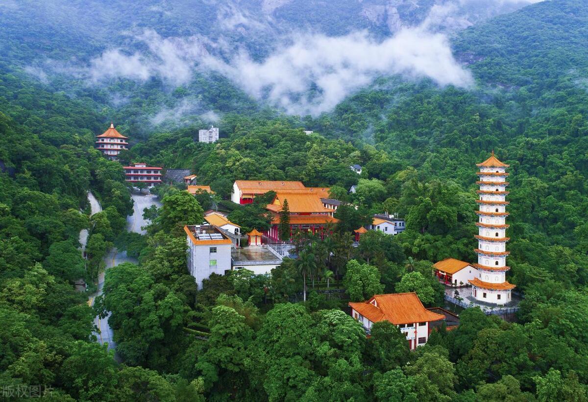 罗浮山风景区美景,罗浮山现雾凇冰挂美景