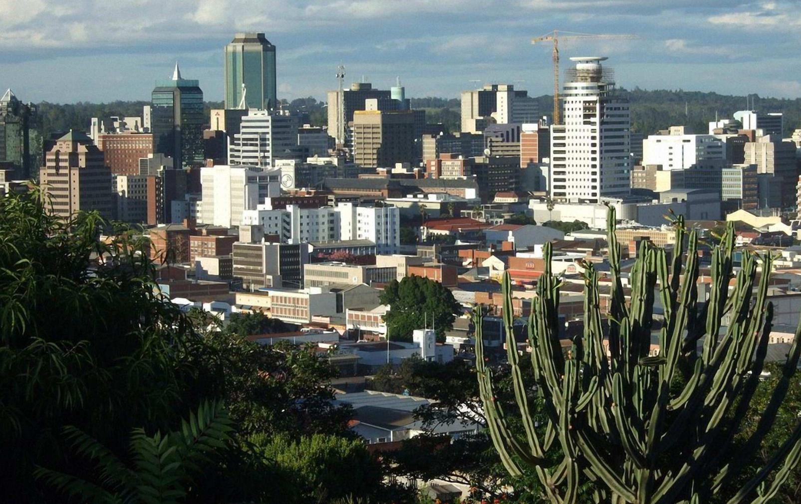 津巴布韦是不是最有钱的国家,曾经很富现在穷困潦倒的国家