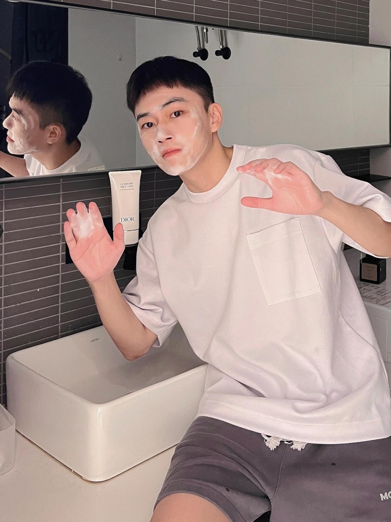 适合男士控油祛痘的洗面奶哪个好,目前哪个牌子的男士洗面奶最好用