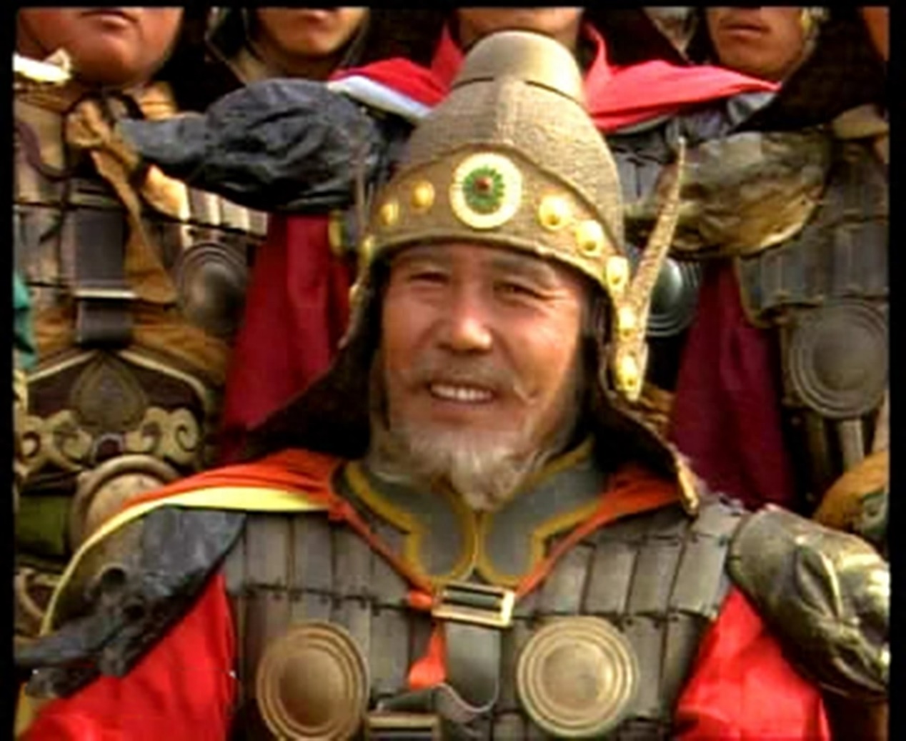 女子工资卡给弟弟买房，父亲病了让女婿拿钱，男子：管不了你全家