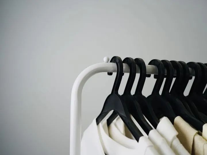 衣帽架收纳推荐实用,平价衣帽架测评轻松解决收纳问题