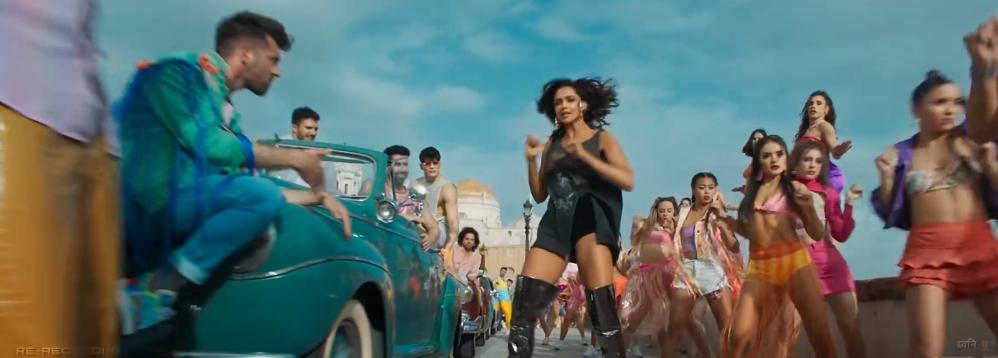 抄袭、缝合，印度神片竟然成国际爆款？