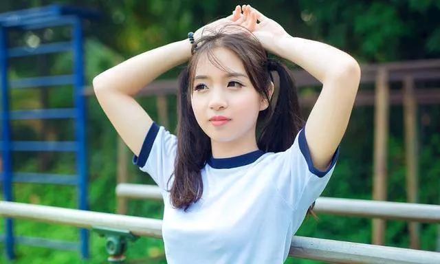 情人节给小三送什么礼物,情人节发现男人给小三送的礼物