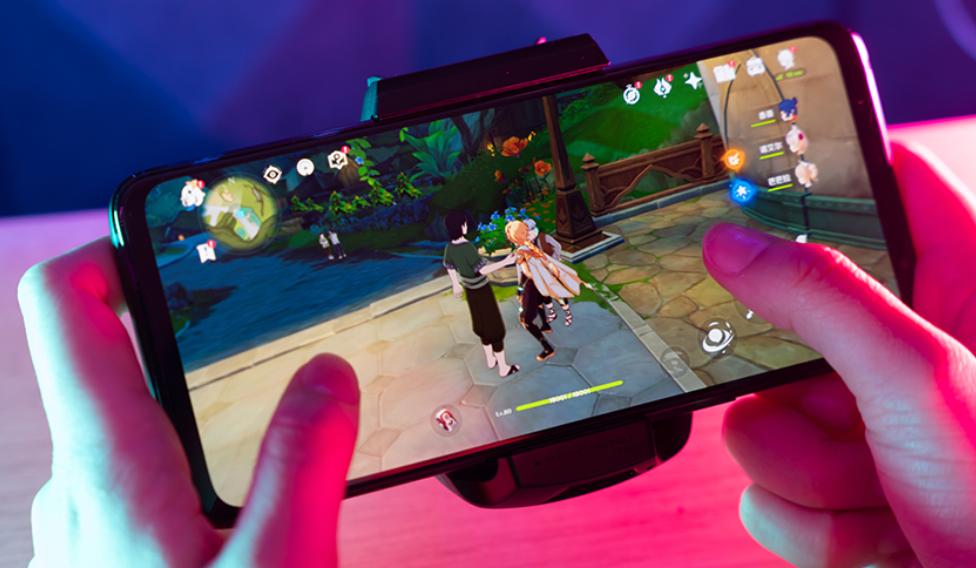 rog7和苹果手机打游戏哪个好,rog7pro和苹果14