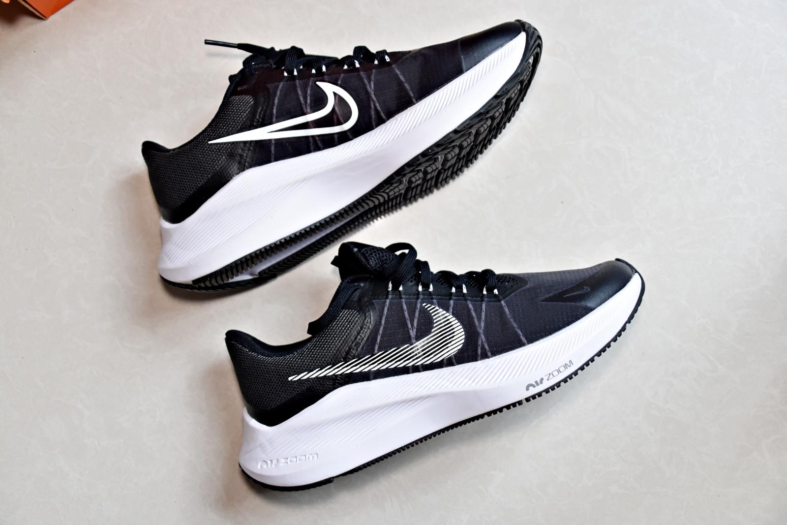 nike跑鞋winflo8女士,耐克zoomwinflo7真假