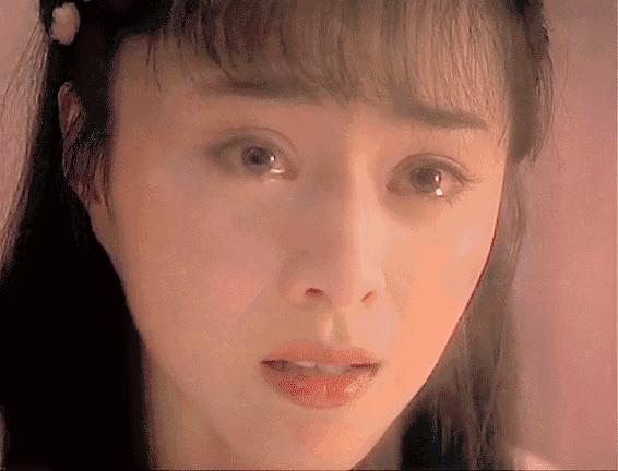 “大秀*光春**”还不害臊，深V露背都不遮掩，这群女明星全员养眼！